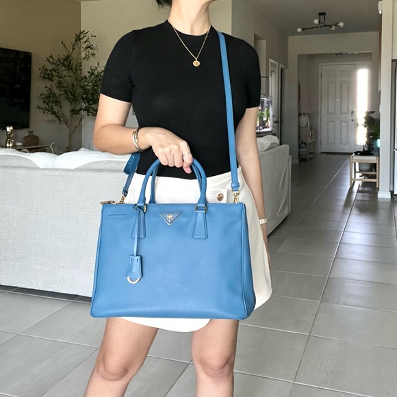 🍓PRADA Saffiano Shoulder Bag - Picture 16 of 16